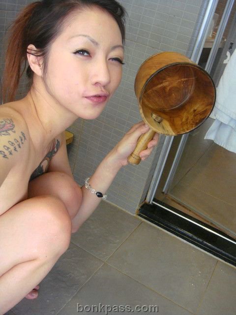 Japanese Naked Tattoo - Very hot and sexy Japanese girl with tattoo | Asian Porn Times